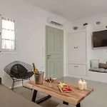 Naxos Finest & فندق 3*