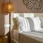 Naxos Finest & 3* Naxos City