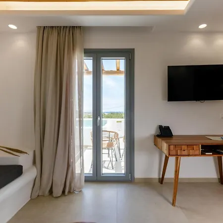 Naxos Finest & 3* Naxos City