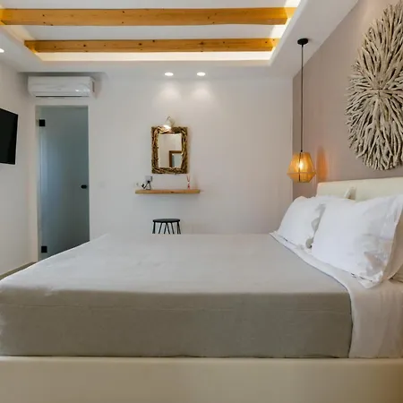 Naxos Finest & Hotel Naxos City