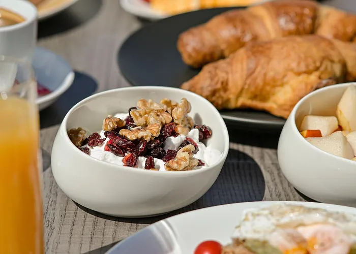 Naxos Finest & Naxos City